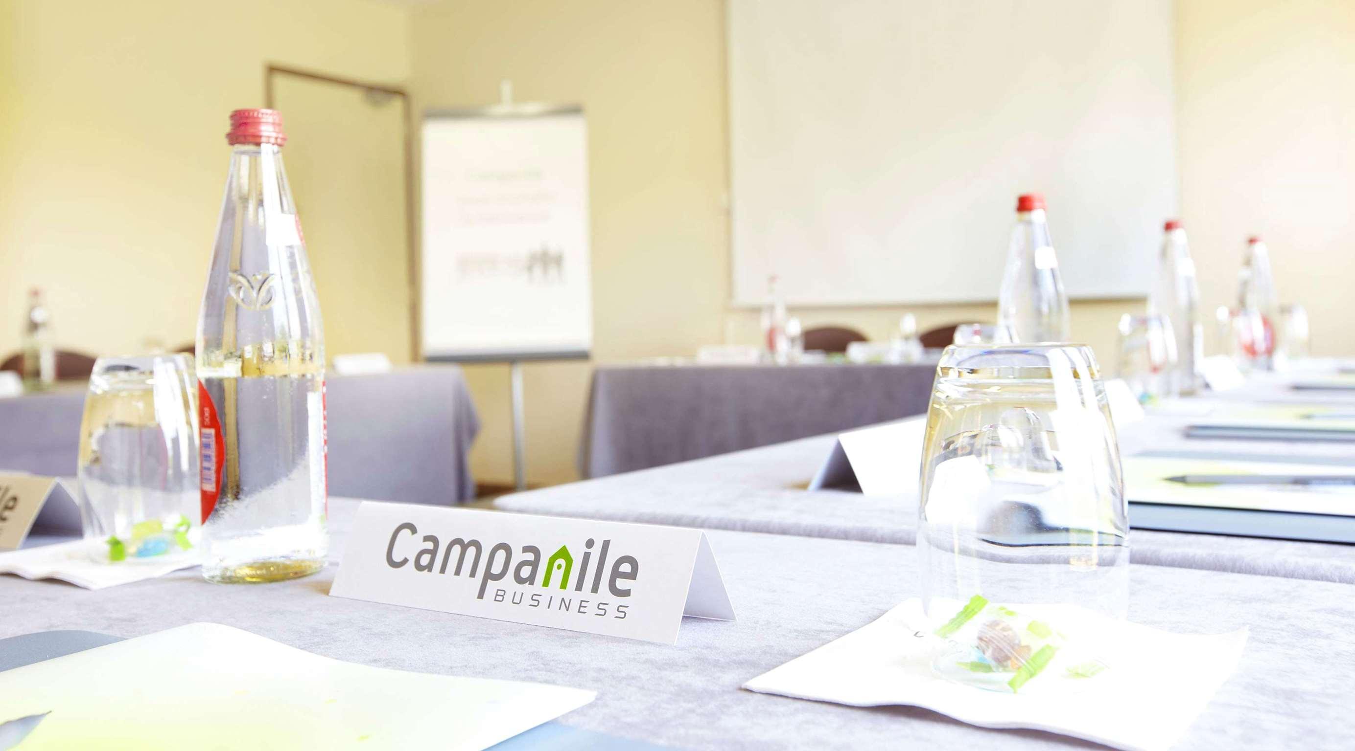 Campanile Pontarlier Hotel Eksteriør billede