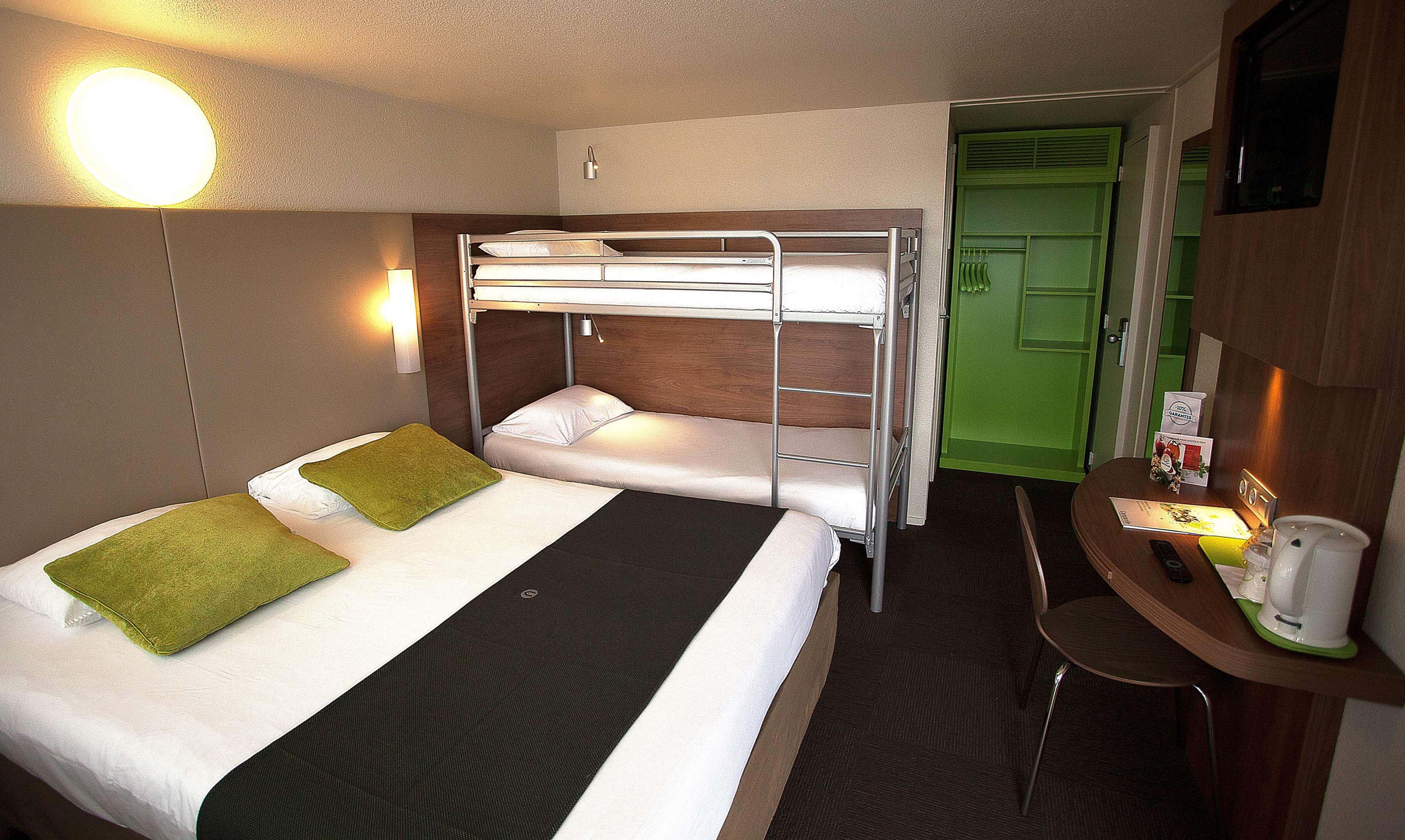 Campanile Pontarlier Hotel Eksteriør billede