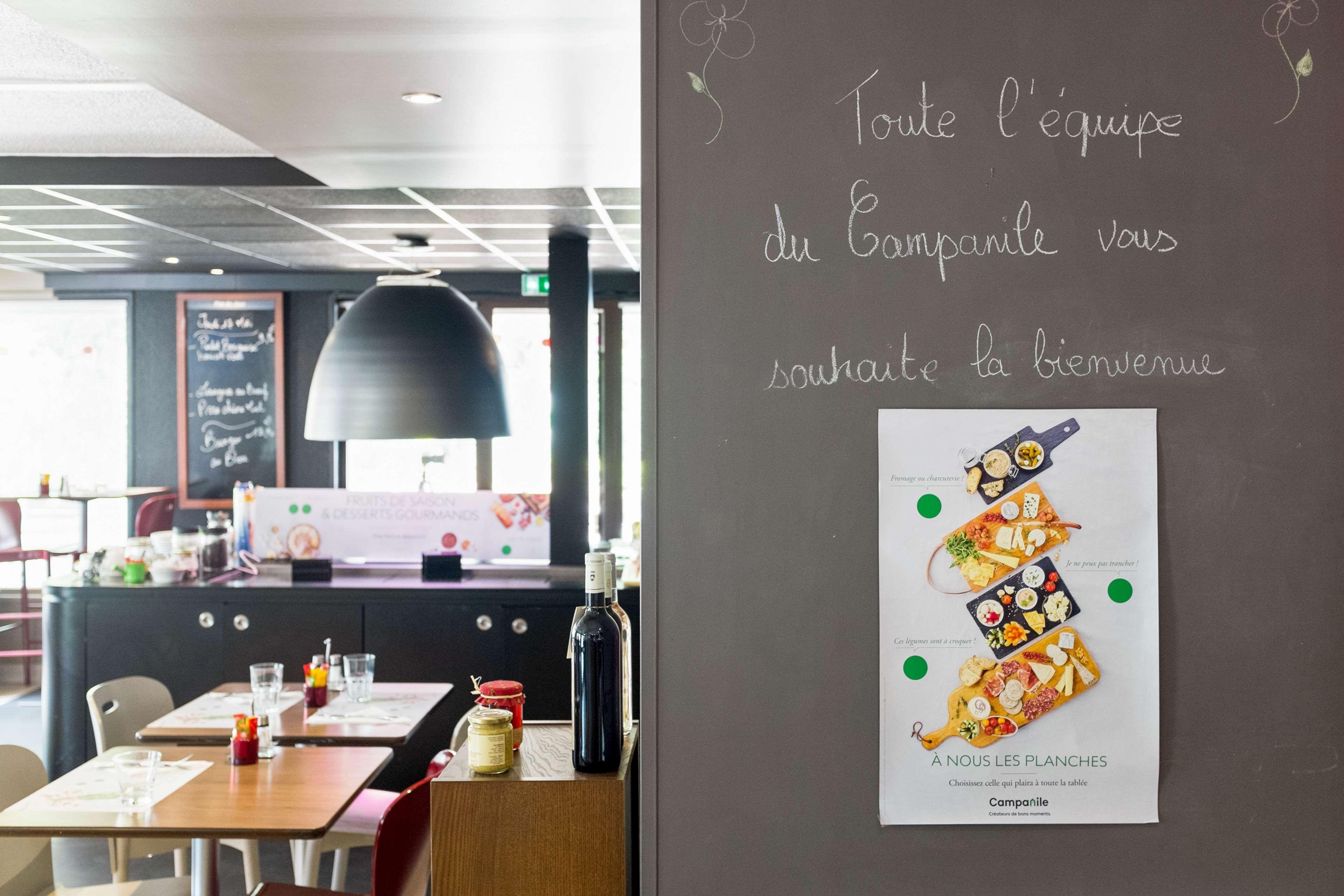Campanile Pontarlier Hotel Eksteriør billede
