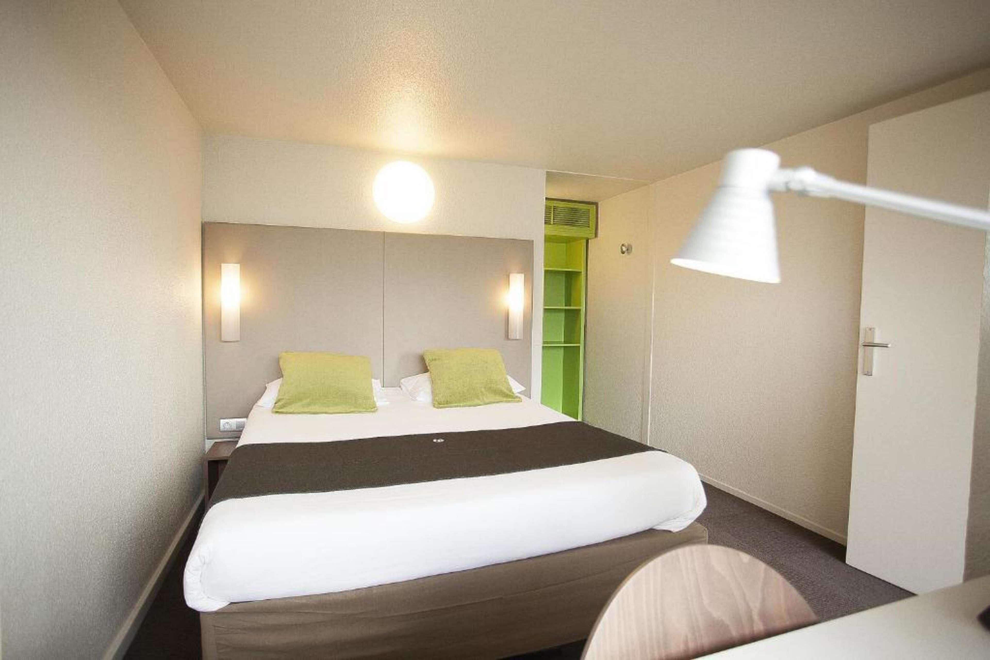 Campanile Pontarlier Hotel Eksteriør billede