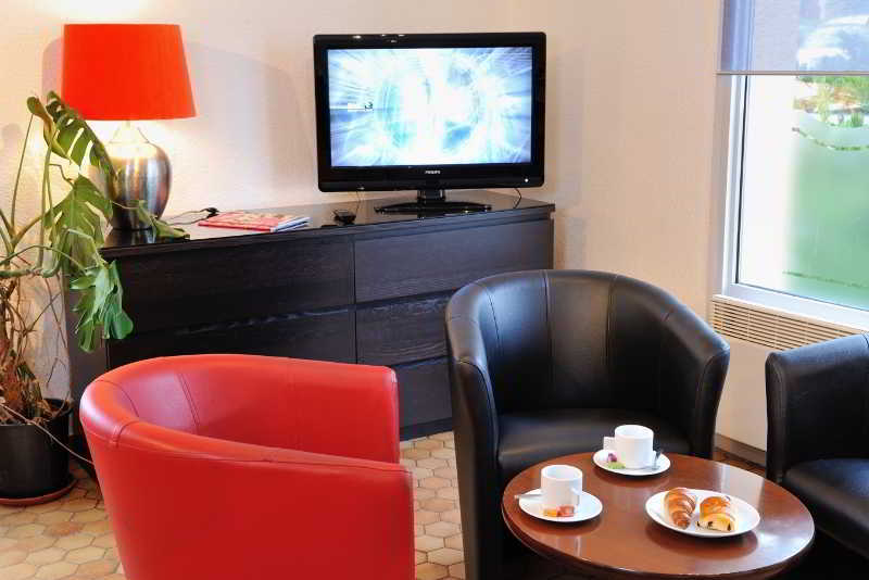 Campanile Pontarlier Hotel Eksteriør billede